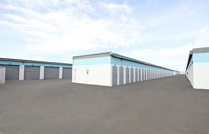 Drive-up storage units in a variety of sizes.