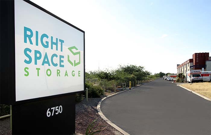 RightSpace Storage in Tucson, Arizona on E. Tanque Verde Road.