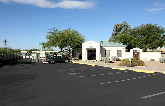 RightSpace Storage office at 9000 E. Tanque Verde Rd in Tucson, Arizona.
