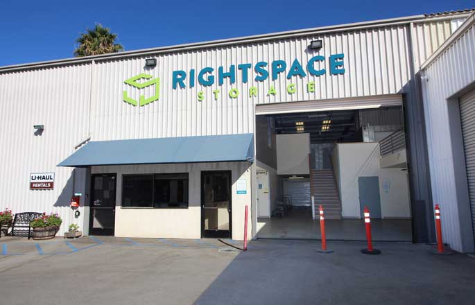 RightSpace Storage - Ventura office entrance and loading dock.