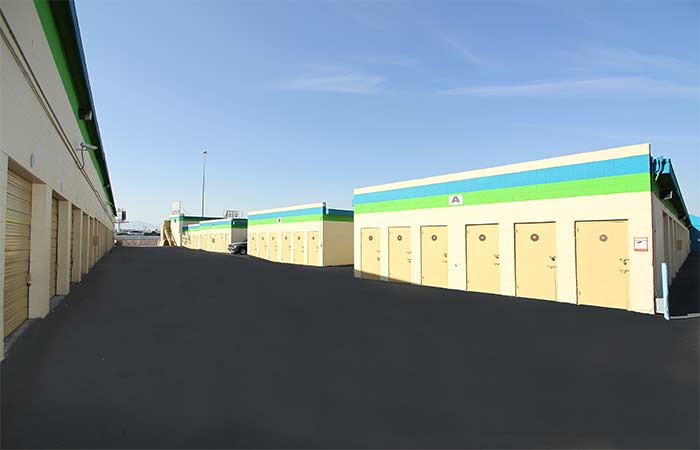 Drive-up facility with a variety of sized units.