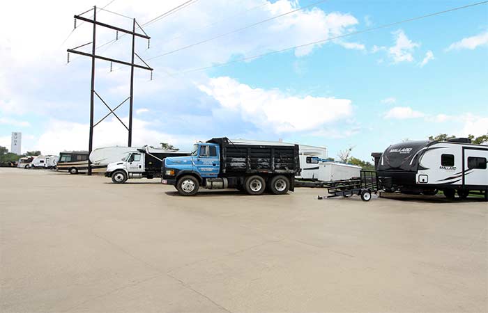 Storage parking spaces for trailers, RVs, boats, and more.