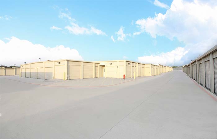 Drive-up storage facility in Round Rock, TX.